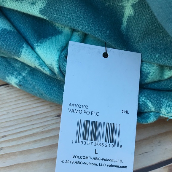 Volcom Tie-Dye Camo Hoodie - Picture 14 of 14